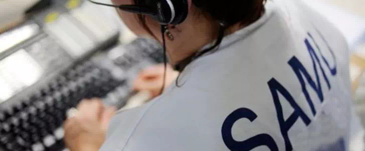 Tenue professionnelle d'un assistant de régulation médicale