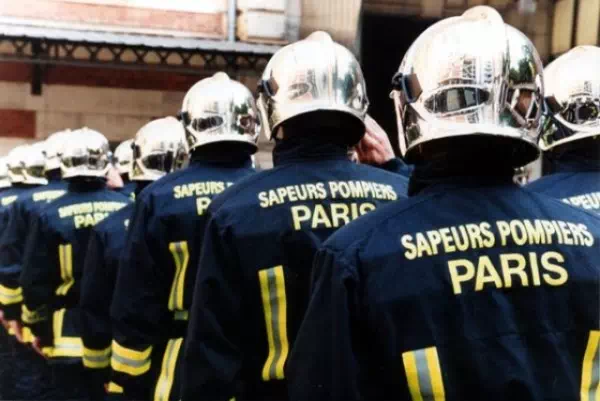 Tenue de la Brigade de sapeurs-pompiers de Paris