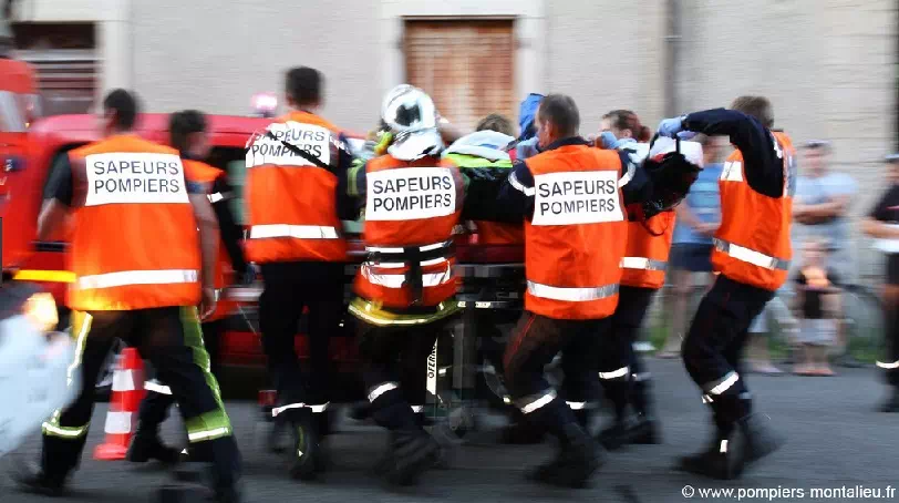 Tenue des sapeurs-pompiers professionnels et volontaires